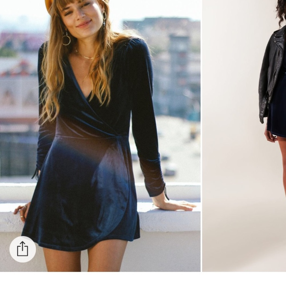 Deep blue velvet romper - Size M